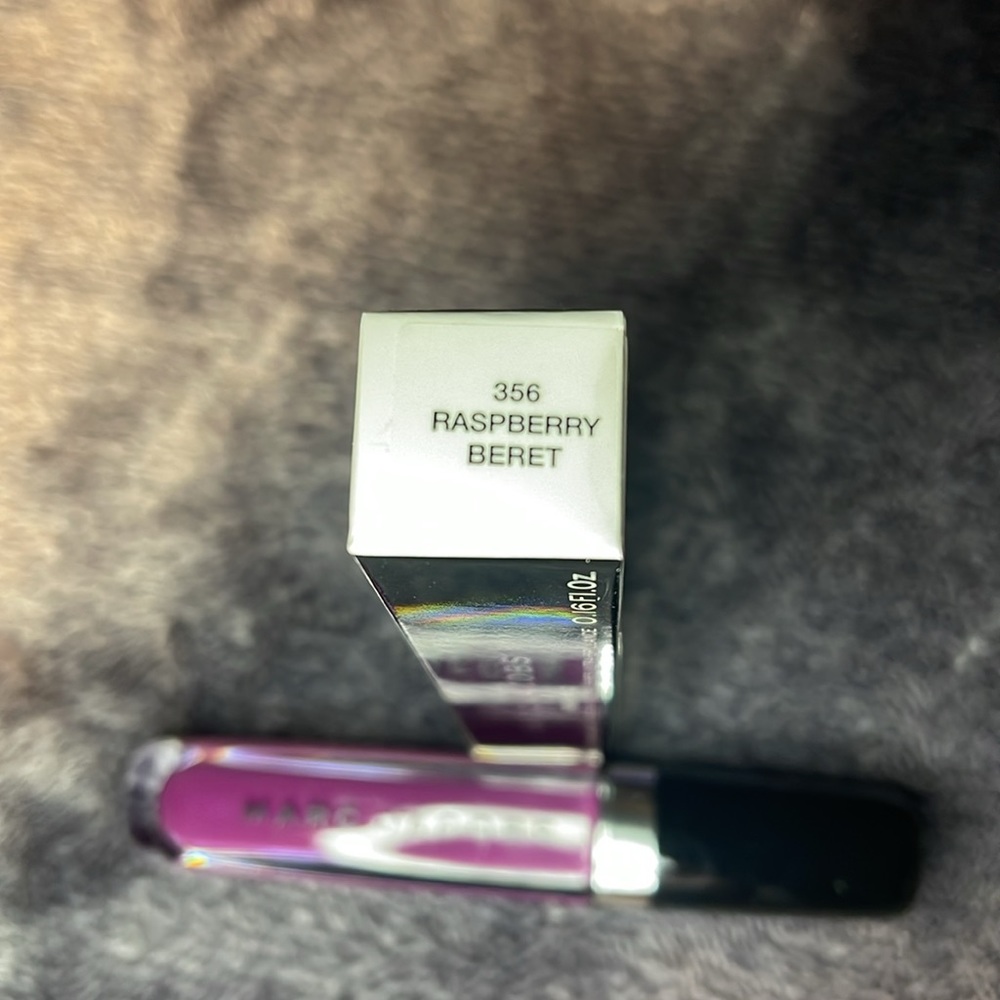 Marc Jacobs Raspberry Beret (356) Enamored Hi-Shine Gloss - Picture 5 of 5